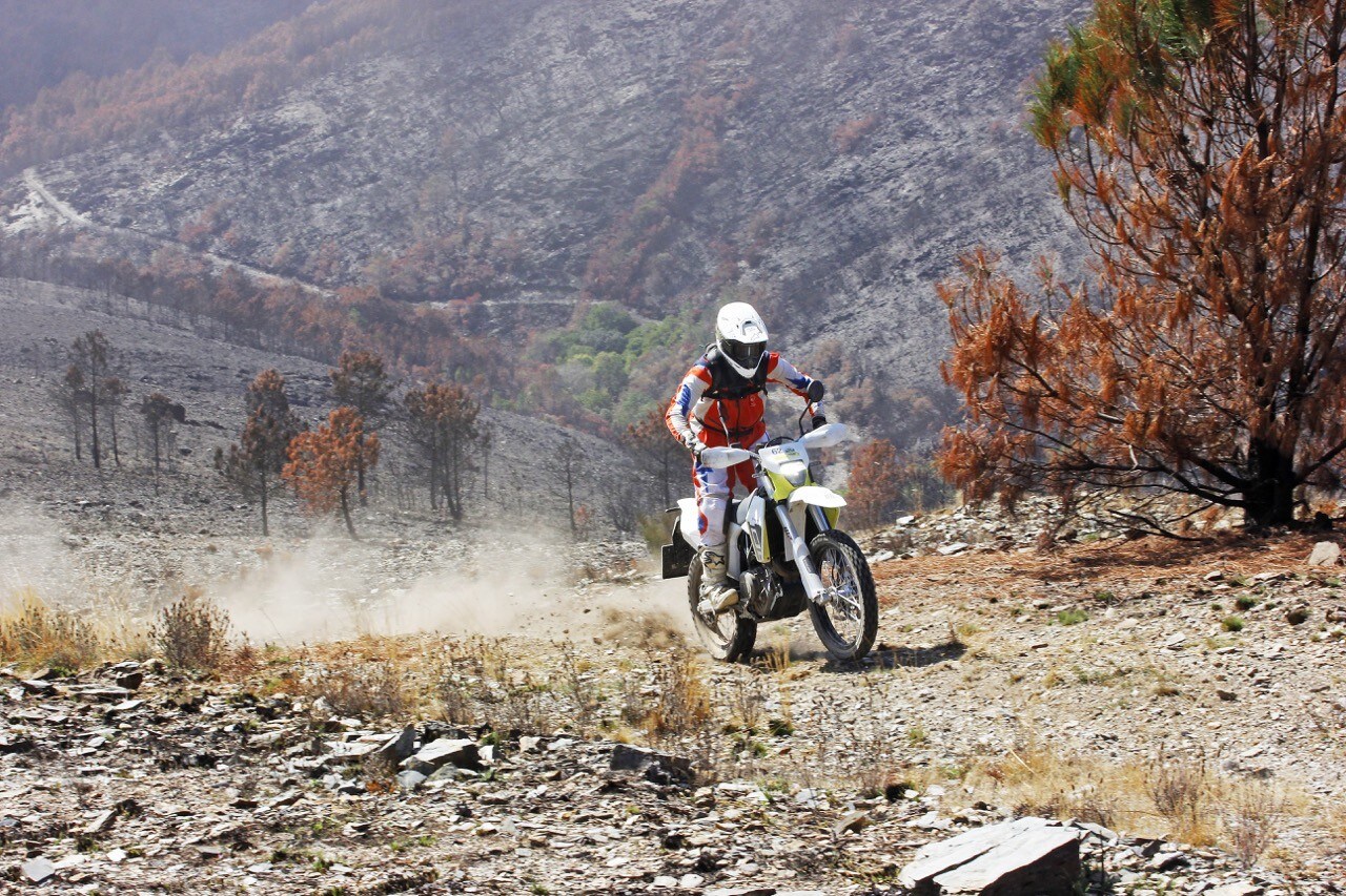 Husqvarna Trek 2025: adventouring alla scoperta del Portogallo